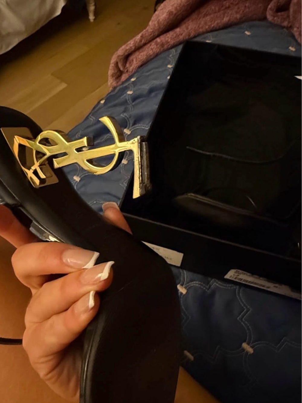 Saint Laurent Black Patent Platform Sandals with Gold YSL Accent - Picture 4 of 6